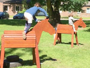 Unsere Spielpferde verdanken wir dem Kindergartenverein